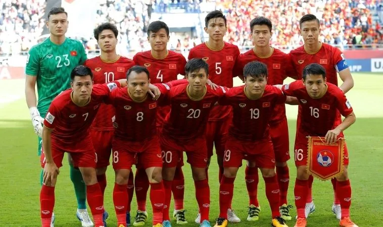 Số Lượng Cầu Thủ Bóng Đá Và Các Quy Định Thi Đấu Chuẩn 2 Số lượng cầu thủ bóng đá thi đấu trên sân